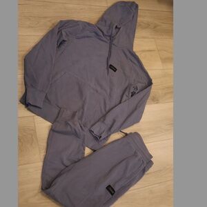 Stewart Performance Apparel Set